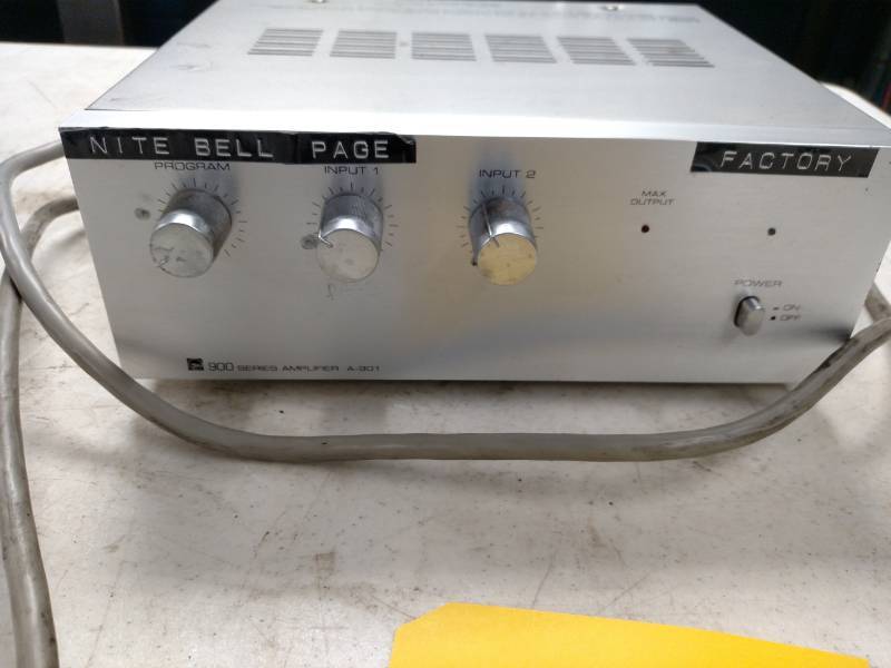 lot 200 image: TOA A-901 Amplifier...