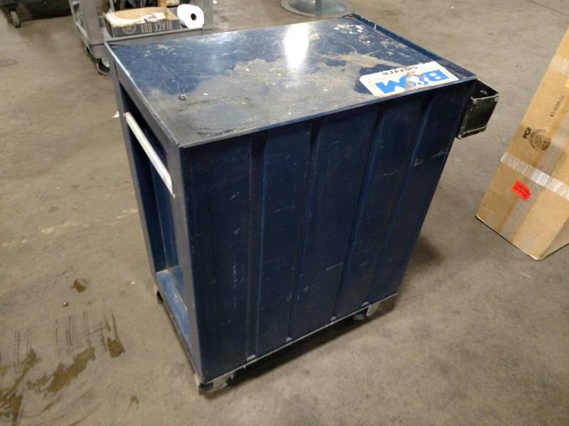 lot 205 image: 5 Drawer Tool Chest, 27 x 18...
