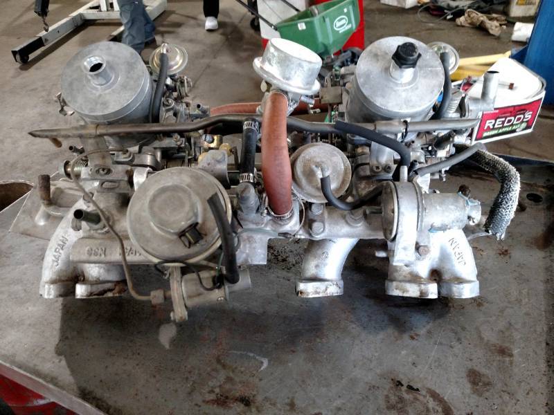 lot 226 image: Datsun 240 Z or 280 Z Intake Manifo...
