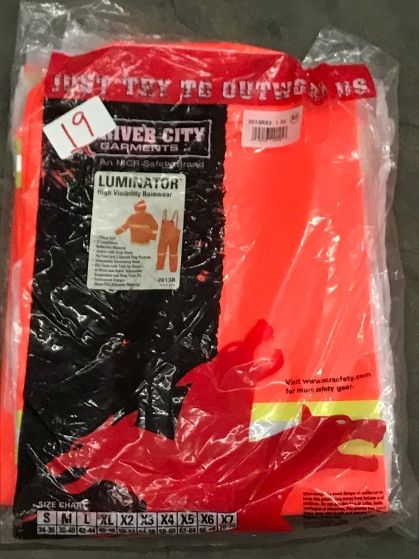 lot 19 image: High-Visibility Jacket & Bib Set