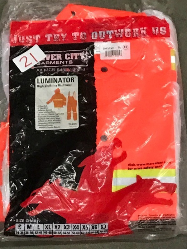 lot 21 image: High-Visibility Jacket & Bib Set