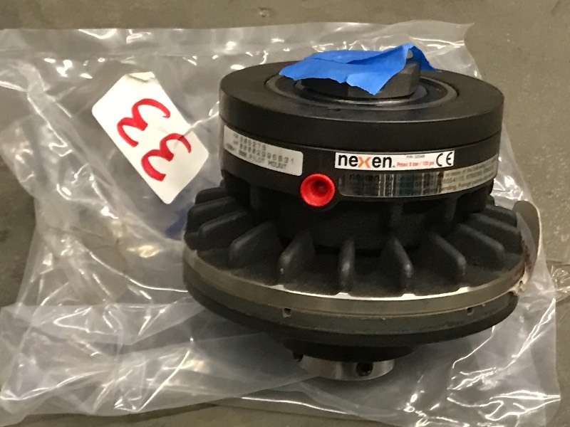 lot 33 image: Next Pilot Mount Clutch