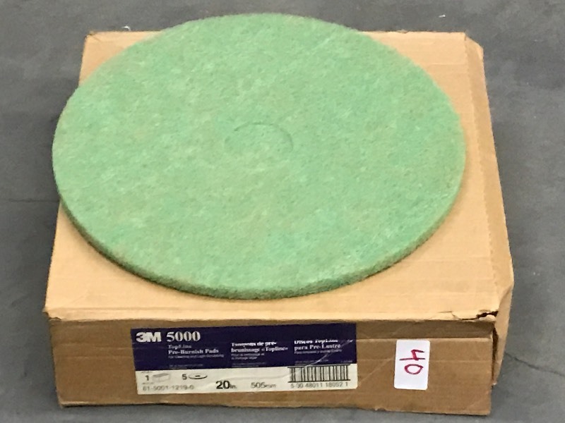 lot 40 image: (1) Case Of 3M Floor Burnisher Pads