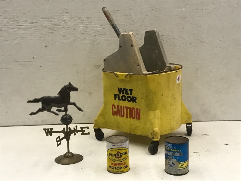 lot 47 image: Lot Of (2) Vintage 1-Quart Oil Can...