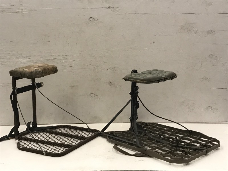 lot 60 image: Lot Of (2) Hang-On Treestand Platfo...