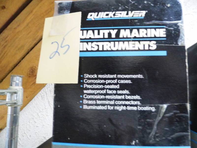 lot 25 image: Quicksilver Speedometer