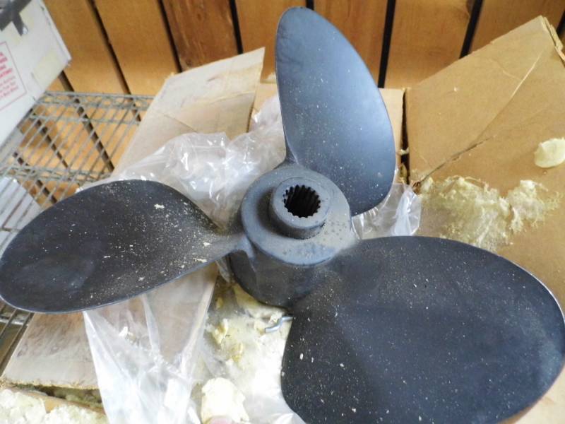 lot 72 image: Propellor