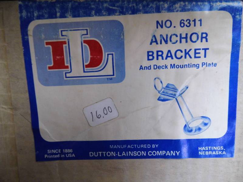 lot 97 image: Anchor Bracket - gas Plug