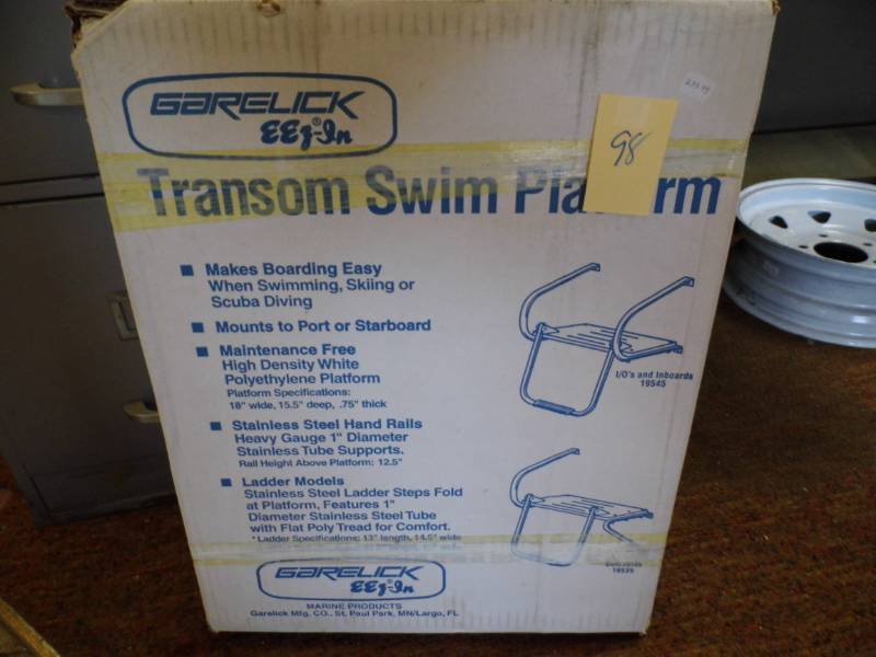 lot 98 image: Transom Swim Platform