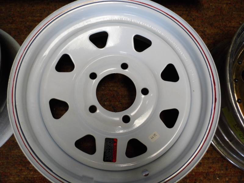 lot 100 image: Rim