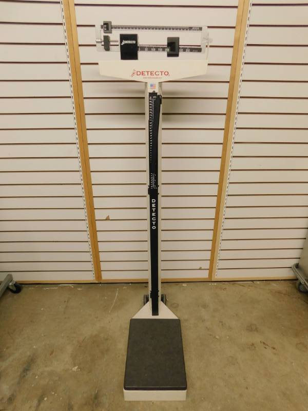 Detecto Eye Level Physicians Scale With Height Rod