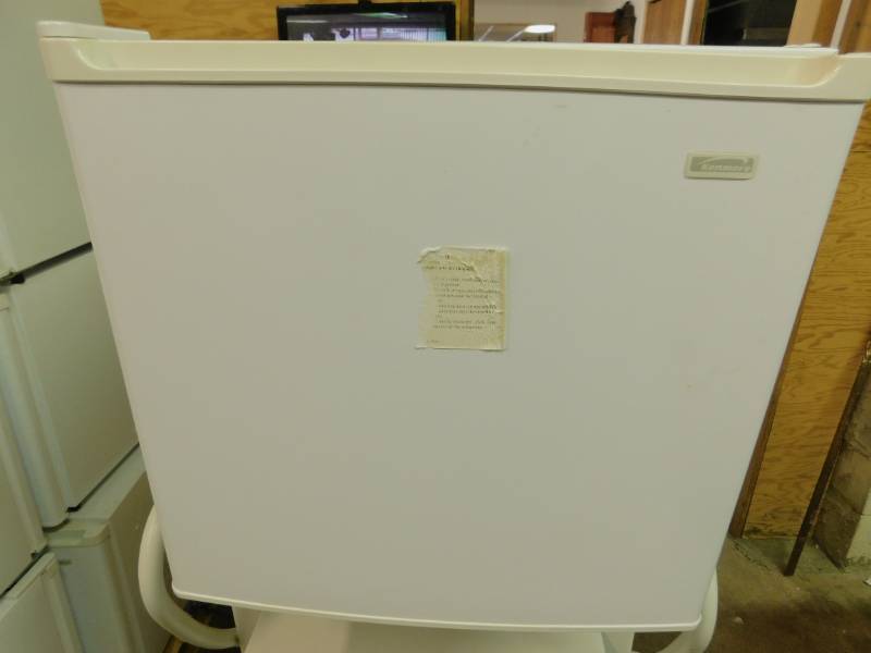 Kenmore Mini  Free Standing Refrigerator---564.91171100