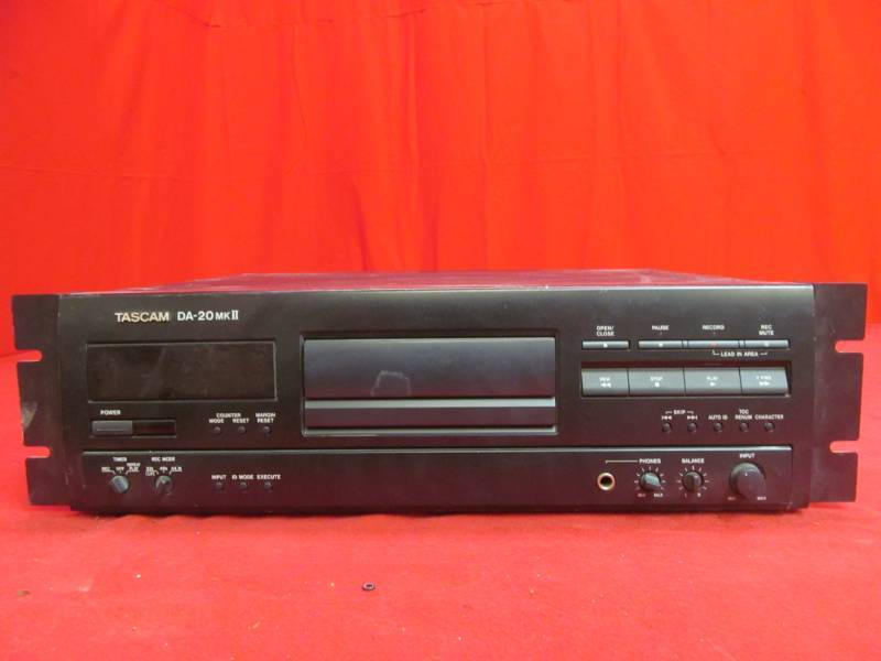lot 23 image: Tascam DA-20MKII digital audio tape deck
