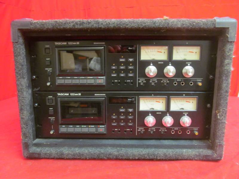 lot 33 image: 2 Tascam (122MKIII stereos)