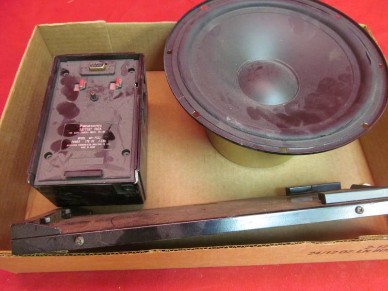 lot 36 image: Panasonic battery back for video camera (model WV-555, Shure PE 585)