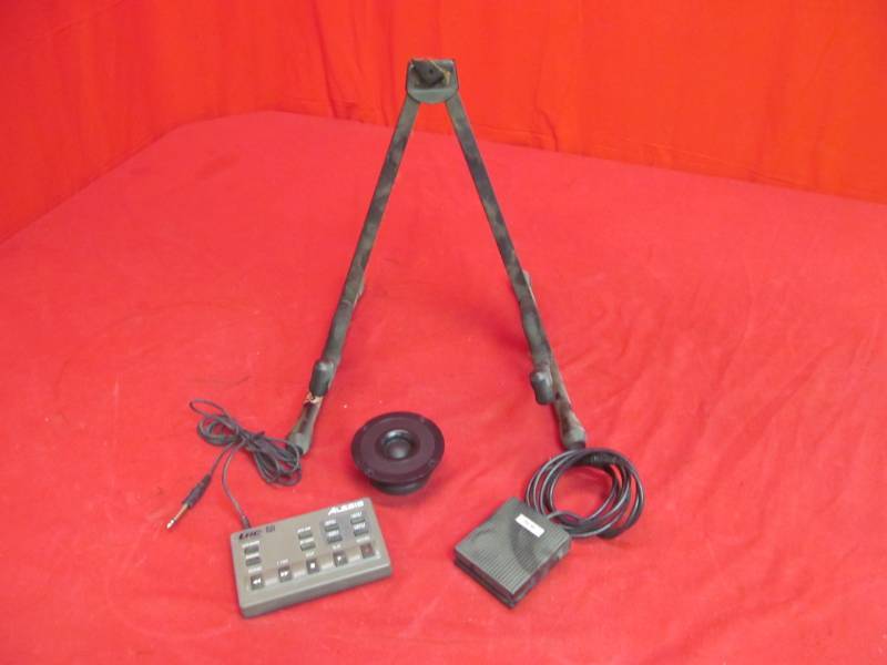 lot 44 image: 9936 1099 driver, Alesis Remote control type II, PS 15 foot petal, instramental stand