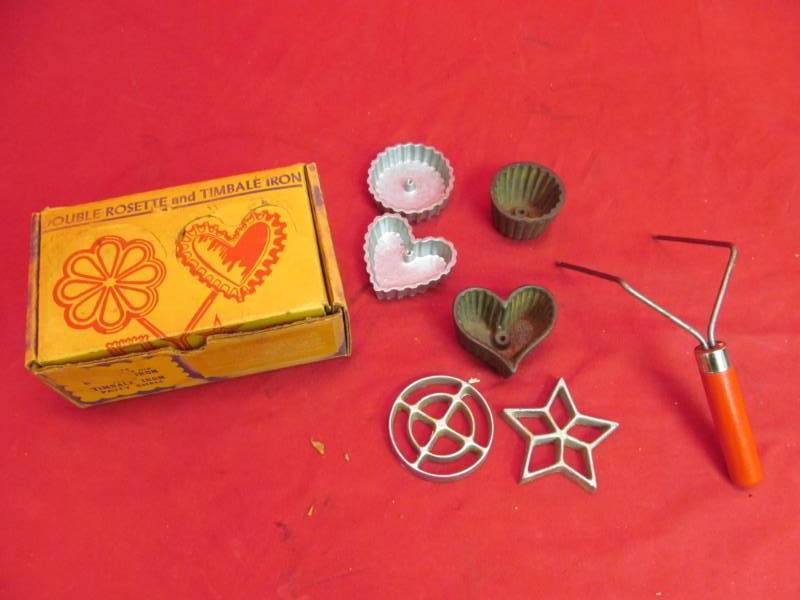 lot 65 image: Vintage double rosette and Timbale iron