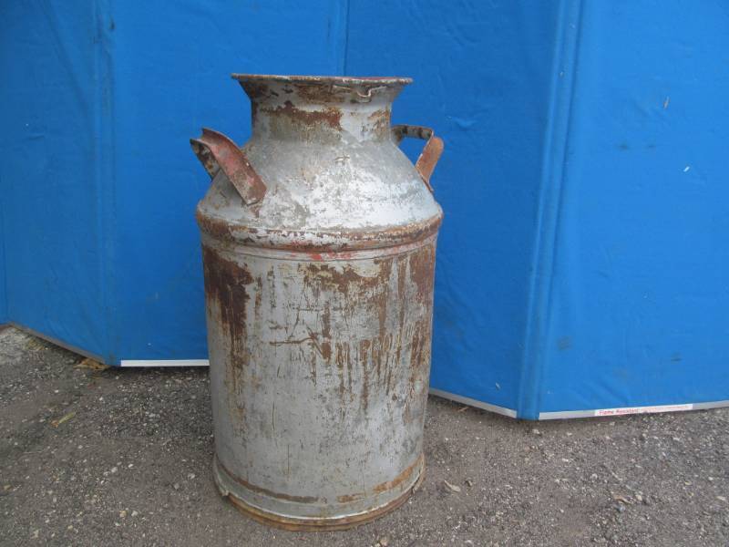 lot 84 image: milk can