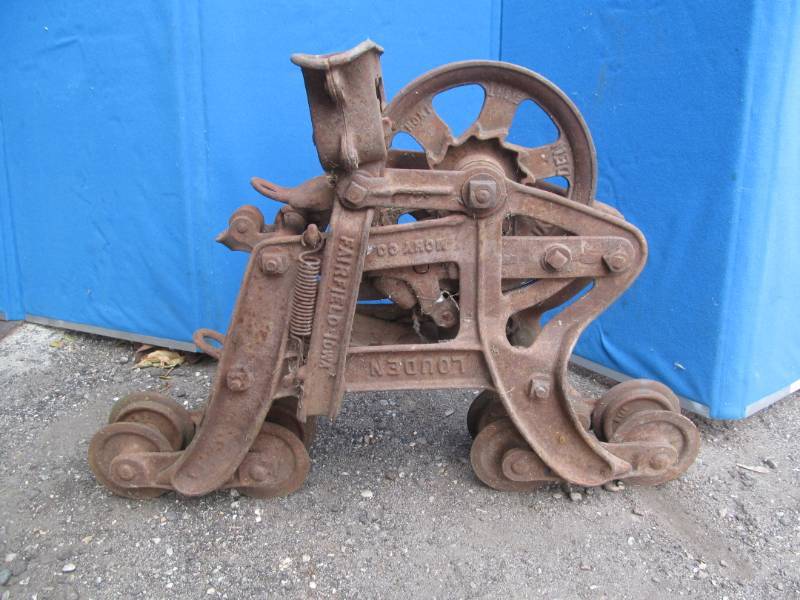 lot 86 image: trolley