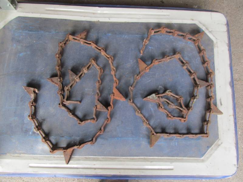 lot 87 image: chain