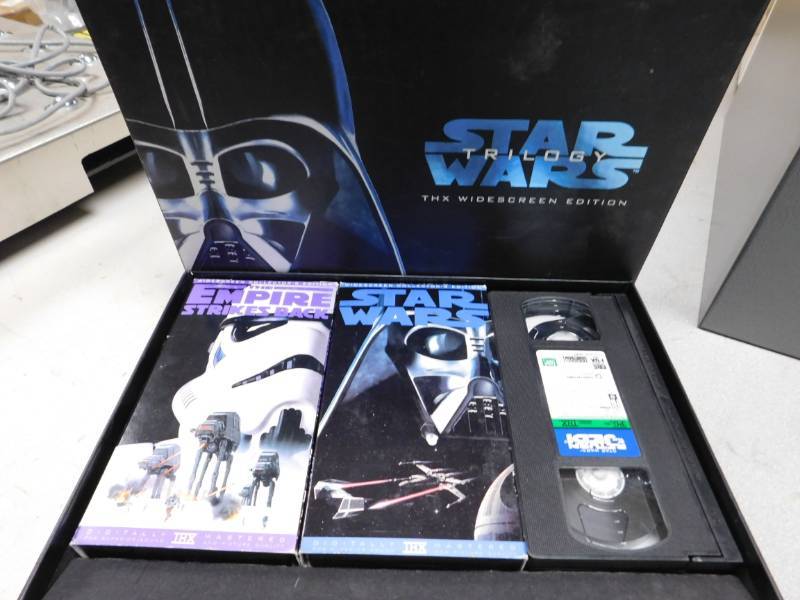 lot 31 image: Star Trek Collection