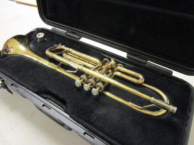 lot 317 image: TRUMPET W CASE