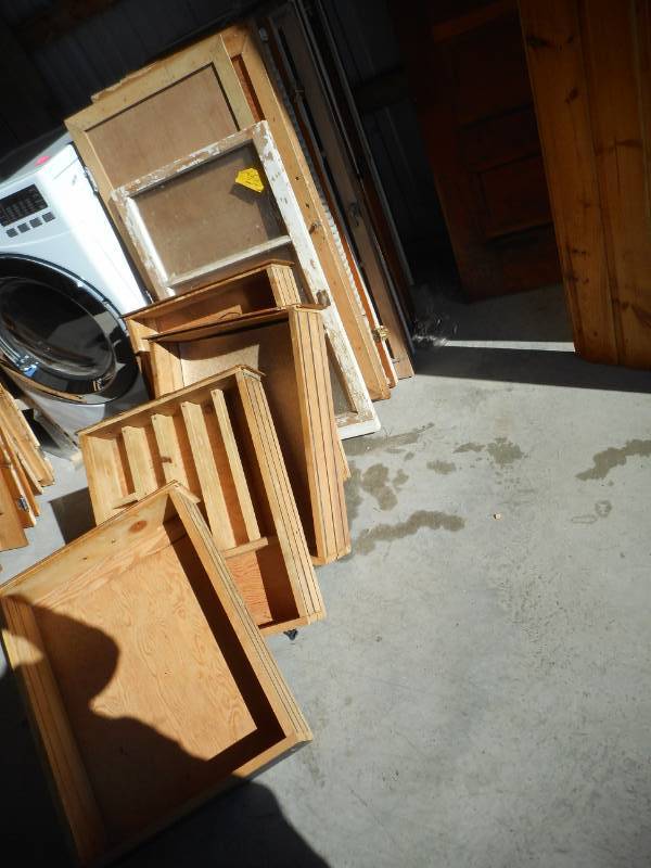 lot 18 image: Cabin Windows and Cabinet Doors and Drawers
