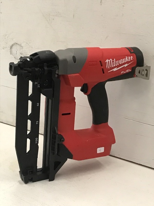 Milwaukee M18 FUEL Cordless 16 Gaug...