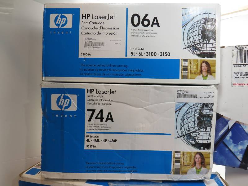 lot 3 image: Lot of 6 toners 4 HP and 2 off brand toners