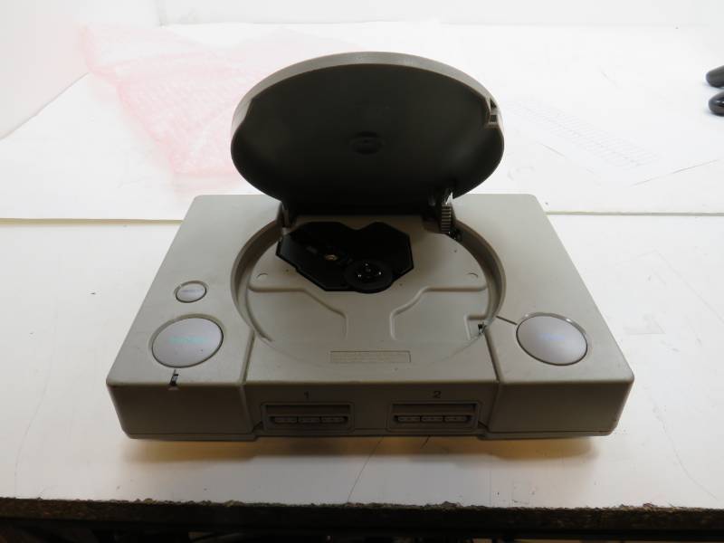 lot 52 image: Sony Playstation SCPH-1001 game deck only