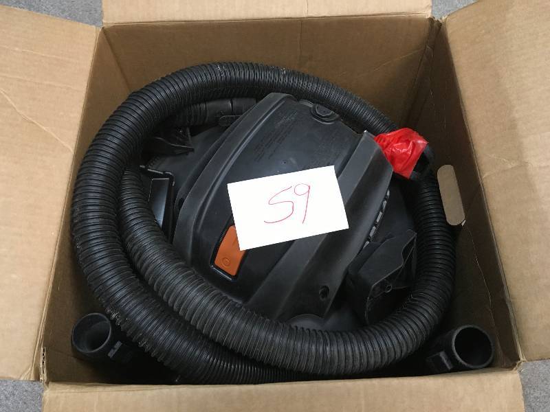 lot 59 image: Ridgid 6 Gal. 3.5-Peak HP NXT WetDry Vac in working conditions