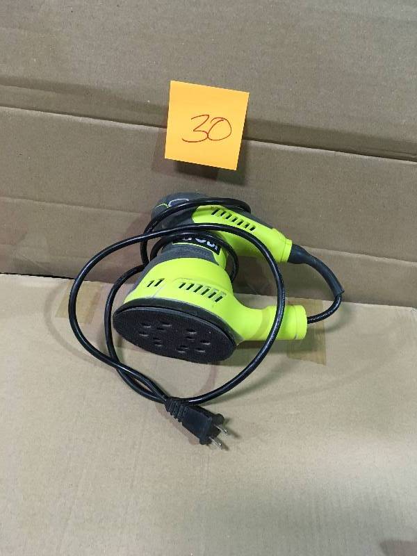 lot 30 image: Ryobi RS290G 2.6 Amp 12,500 OPM Single Speed 5 Inch USED NO  Dust Bag in good condition