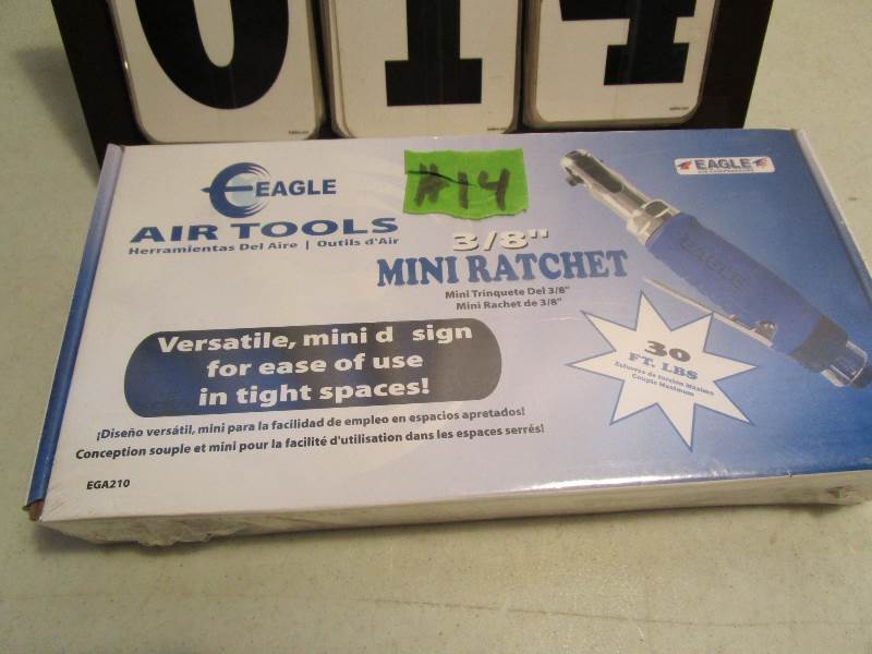 lot 14 image: Eagle 38 Mini Ratchet