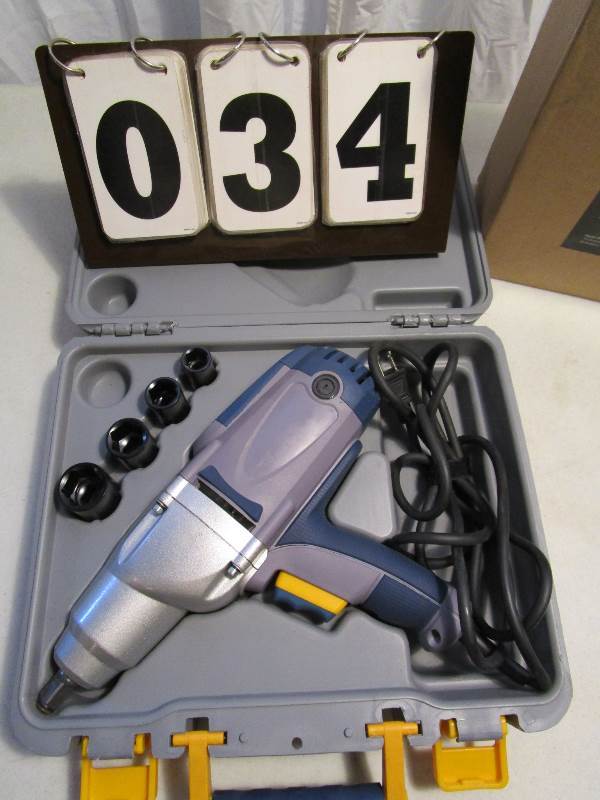 lot 34 image: Premium BranddsMastercraft 12 Impact Wrench