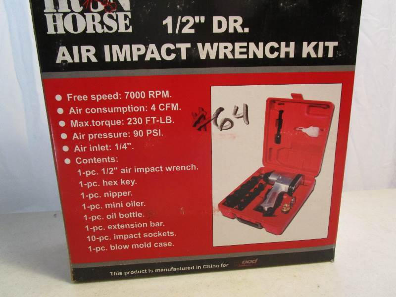 lot 64 image: Iron Horse 12 Drive Air Impact Wrench Kit