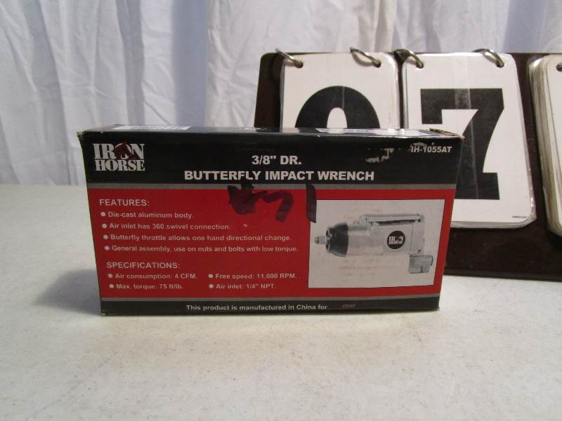 lot 71 image: Iron Horse 38 Drive Butterlfy Impact Wrench