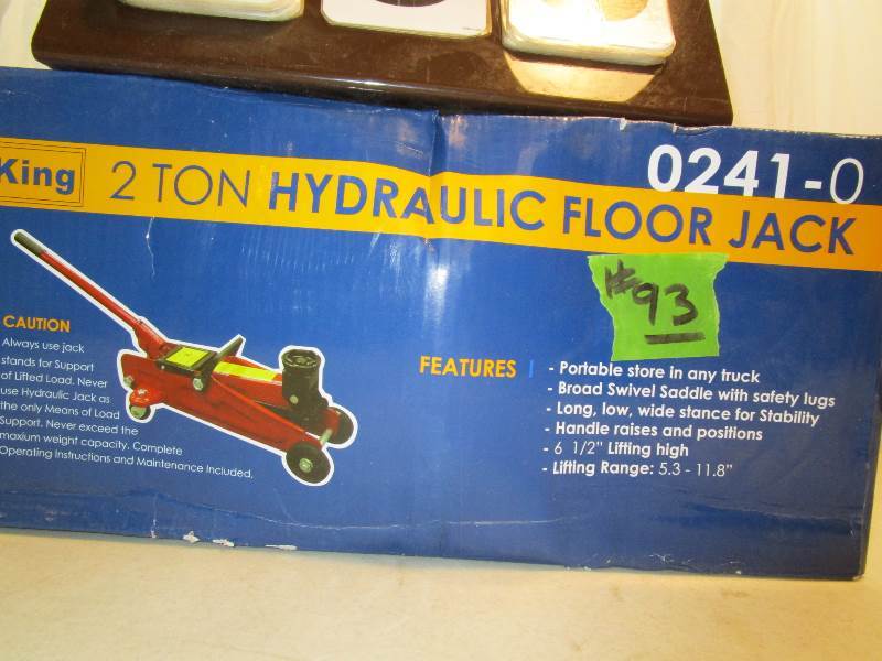 lot 93 image: 2 Ton Hydraulic Floor Jack