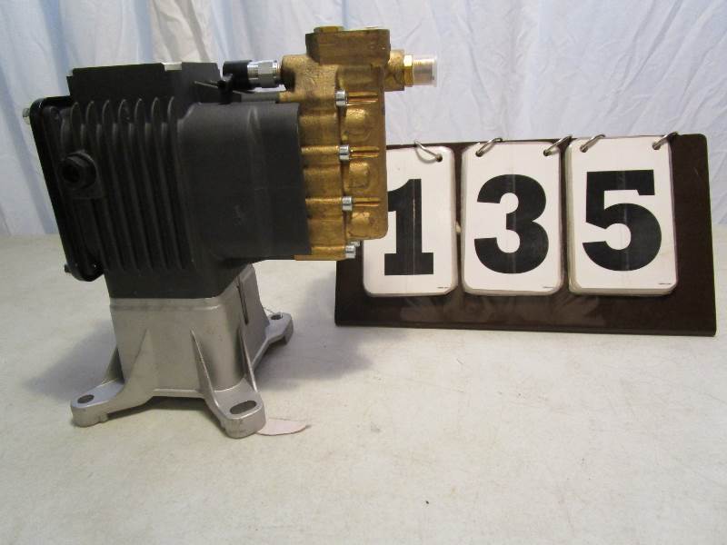 lot 135 image: Pressure Washer Replacement Pump - Annovi - 4000 psi