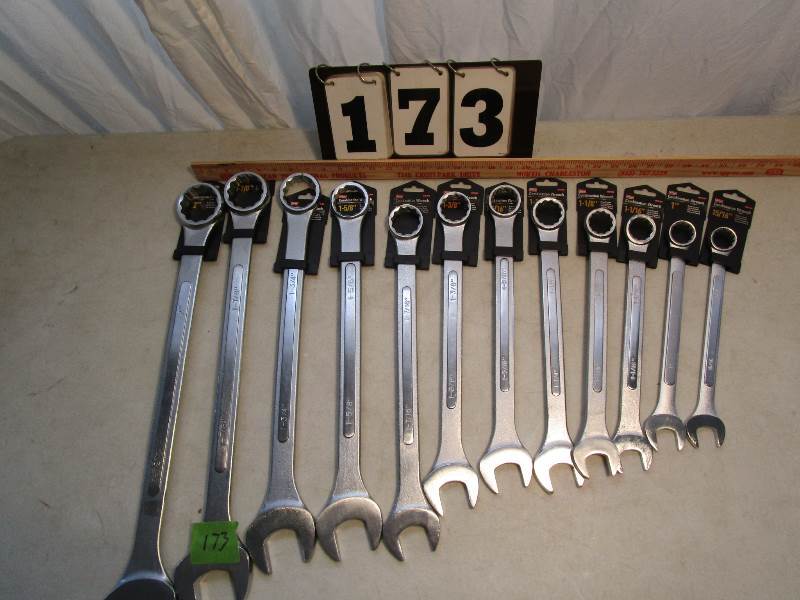 lot 173 image: King 12 pc Big Wrench Set