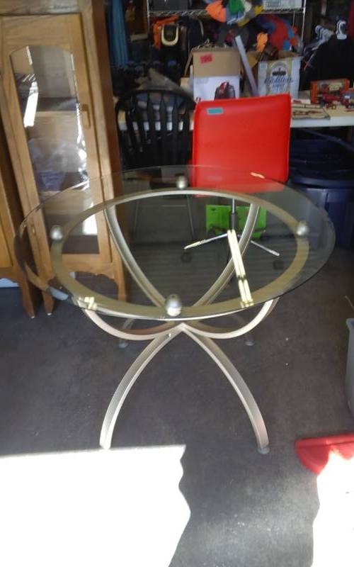 lot 13 image: Round Glass Table With Metal Base 41 Inches Diameter