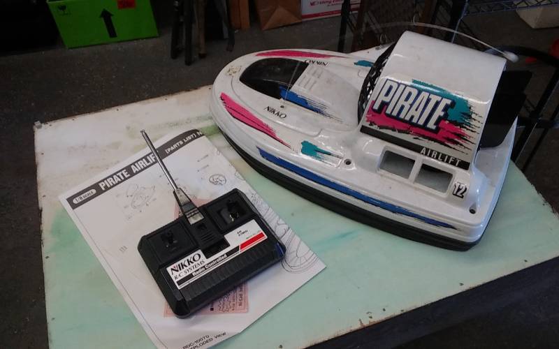 lot 27 image: Nikko Pirate Air Lift Radio Control Hovercraft