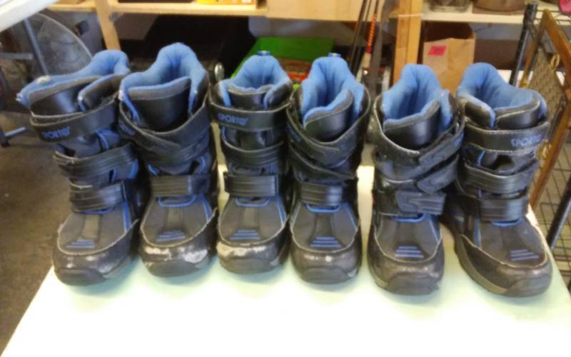 lot 28 image: 3-Pair Boys Boots Youth Size 13,1,3
