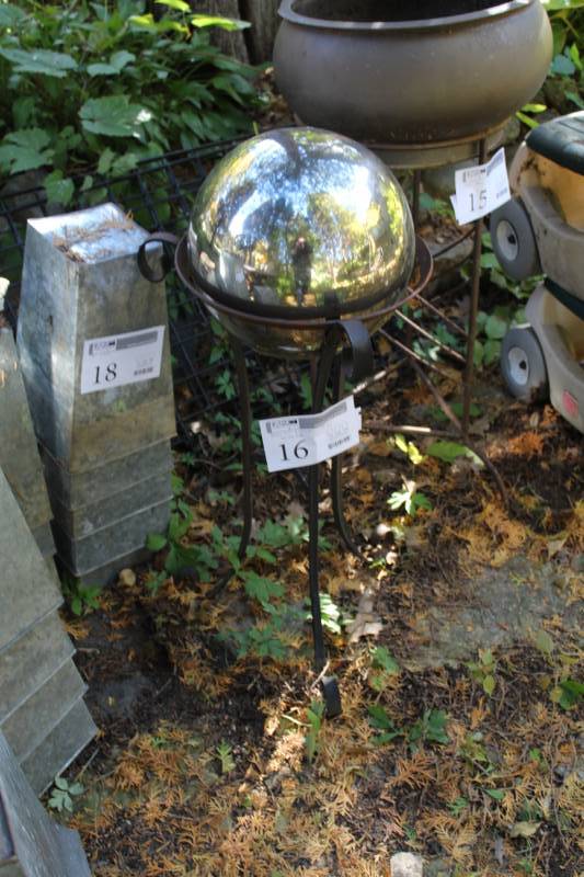 Stainless Steel Gazing Ball w Stand