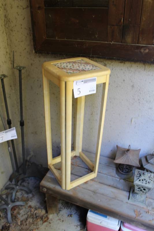 Garden Stand