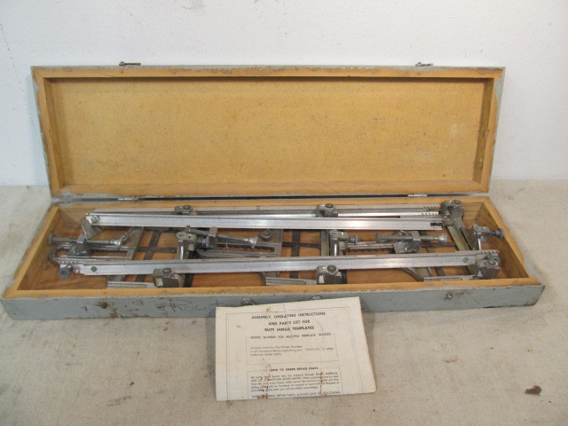 lot 34 image: Vintage Craftsman Butt Hinge Template wWooden Case
