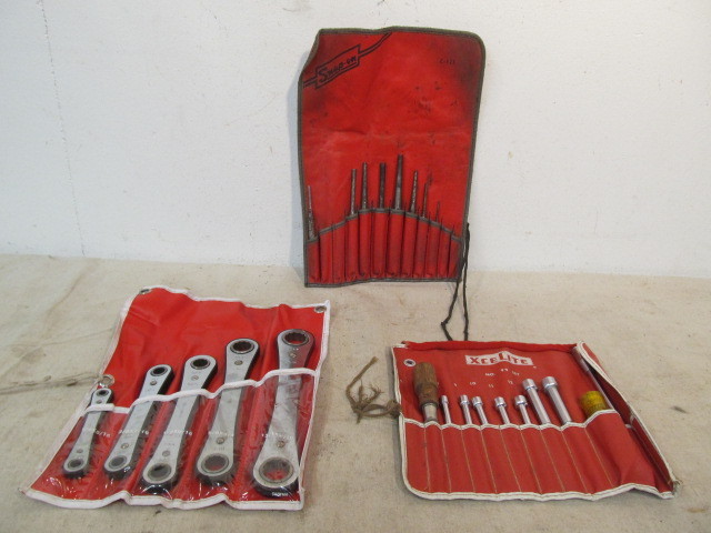 lot 50 image: Vintage Hand Tool Rolls Including Snap-On