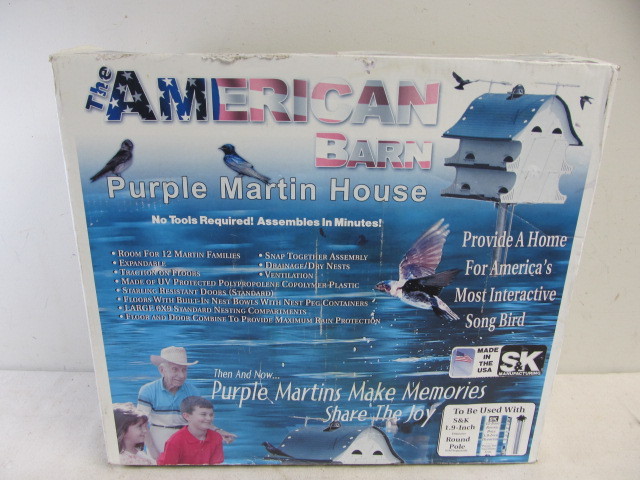 lot 14 image: Large Purple Martin Bird House wBox