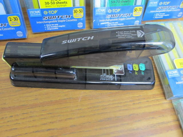 lot 30 image: 2 SWITCH Cassette Staplers w HUGE Lot of Interchangeable Staple Cassettes