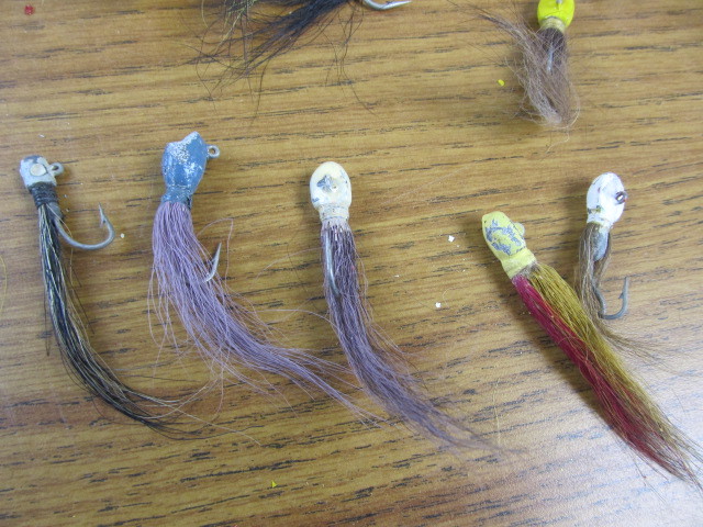 lot 66 image: LARGE Lot of Vintage Fly Fishing Lures