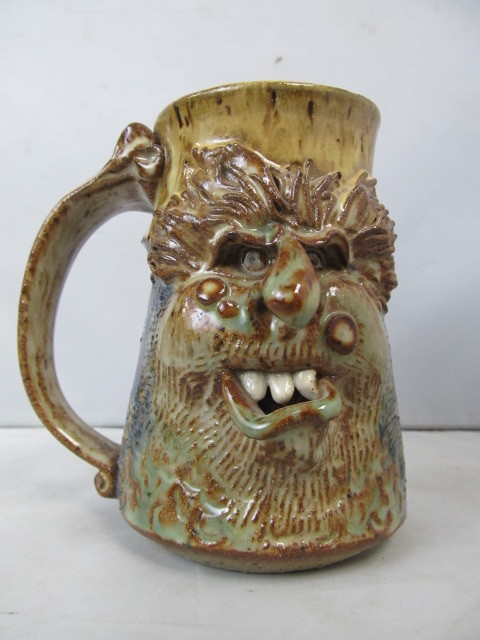 lot 108 image: Signed Vintage Stoneware Face Mug